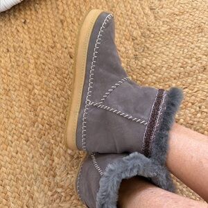 Anthropologie New Nyali Crepe Grey Suede LaidBack London Pull on Shearling Boot